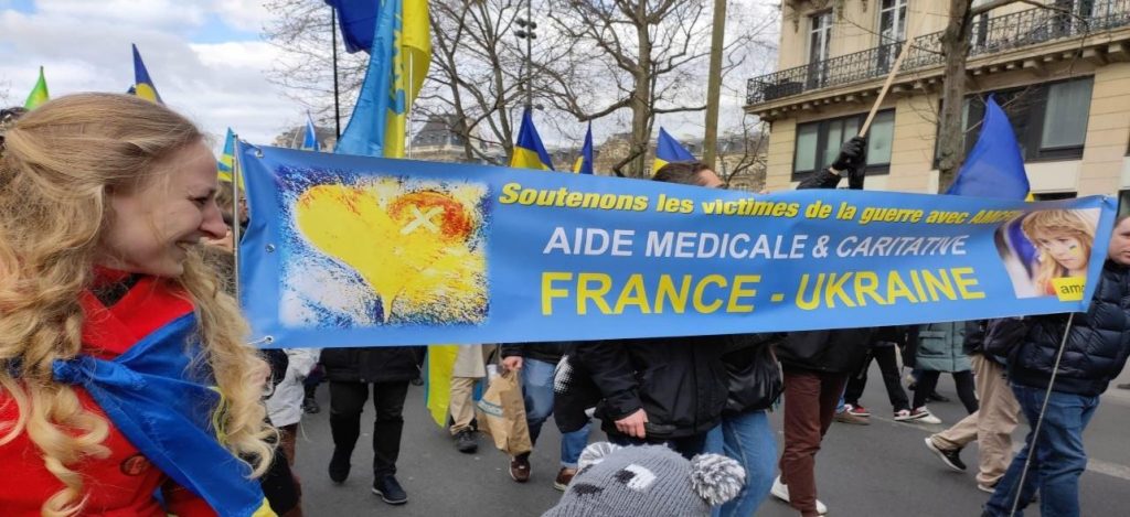 Manifestation à Paris en soutien de l’Ukraine (25.02.2023)